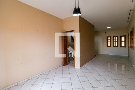 Casa para alugar com 5 quartos, 400m² em Super Quadra Morumbi, São Paulo