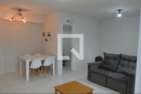 Sala de apartamento para alugar com 1 quarto, 70m² em Camorim, Rio de Janeiro