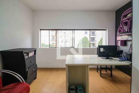 Escritório de casa à venda com 3 quartos, 258m² em Cidade São Francisco, São Paulo