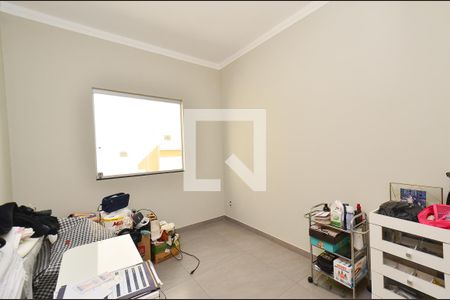 Quarto 1 de casa à venda com 3 quartos, 101m² em Fernão Dias, Belo Horizonte