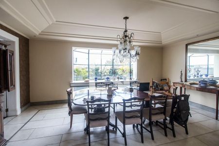 Sala de casa de condomínio para alugar com 4 quartos, 1500m² em Alphaville Residencial Zero, Barueri