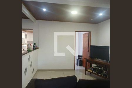 Casa à venda com 5 quartos, 182m² em Benfica, Rio de Janeiro