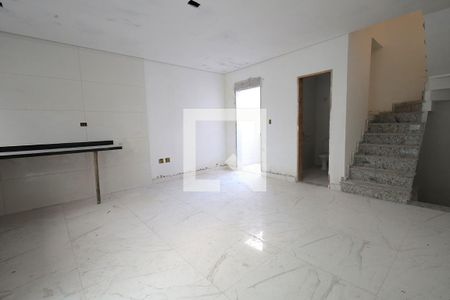 Sala / Cozinha de casa de condomínio à venda com 2 quartos, 129m² em Vila Metalúrgica, Santo André