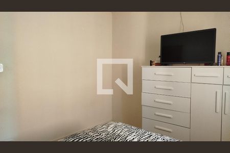Quarto 2 de casa para alugar com 2 quartos, 80m² em Jardim Ponte Rasa, São Paulo