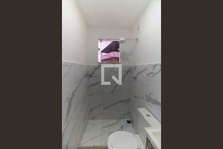 Banheiro de kitnet/studio para alugar com 1 quarto, 20m² em São Lourenço, Niterói