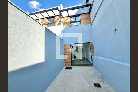 Casa à venda com 2 quartos, 109m² em Jardim das Nacoes, Belo Horizonte