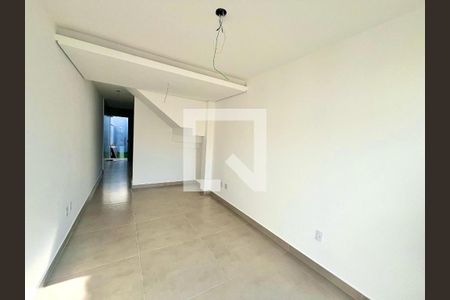 Casa à venda com 2 quartos, 109m² em Jardim das Nacoes, Belo Horizonte