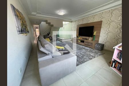 Sala de casa para alugar com 3 quartos, 233m² em Vila Curuçá, Santo André