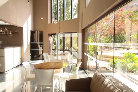 Sala de apartamento à venda com 4 quartos, 200m² em Jardim Fonte do Morumbi, São Paulo