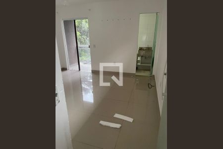 Quarto 1 de casa de condomínio para alugar com 2 quartos, 250m² em Vargem Grande, Rio de Janeiro