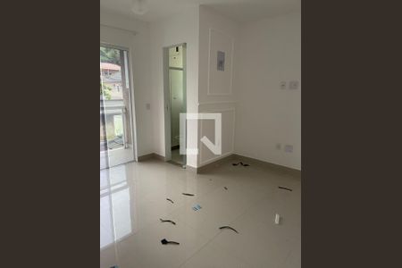 Quarto 2 de casa de condomínio para alugar com 2 quartos, 250m² em Vargem Grande, Rio de Janeiro