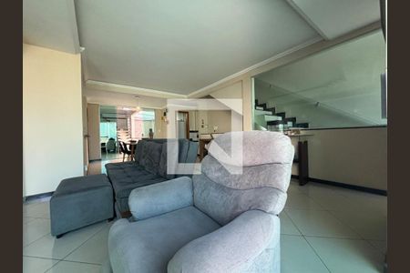 Foto 16 de casa à venda com 3 quartos, 264m² em Ana Lúcia, Sabará