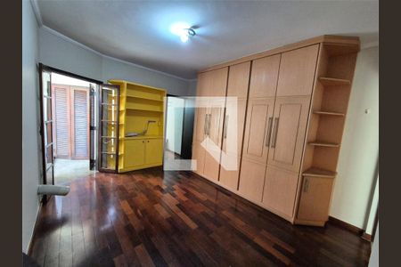 Casa à venda com 3 quartos, 303m² em Chácara Seis de Outubro, São Paulo