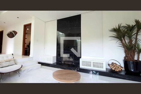 Foto 14 de casa à venda com 5 quartos, 320m² em Vila Alpina, Nova Lima