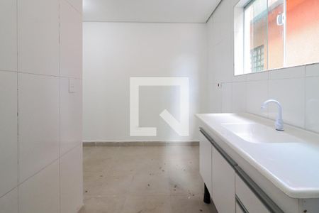 Cozinha/Área de Serviço de apartamento para alugar com 1 quarto, 24m² em Vila Dalva, São Paulo