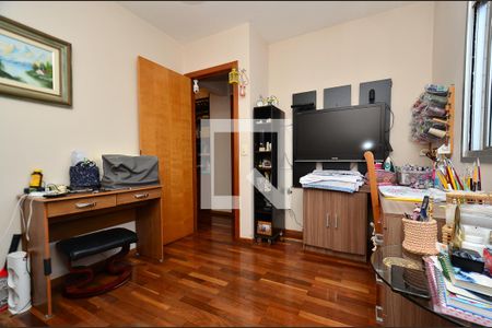 Quarto 1 de apartamento à venda com 3 quartos, 93m² em Pompéia, Belo Horizonte