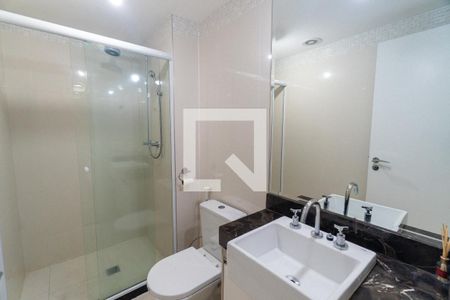 Banheiro de apartamento para alugar com 1 quarto, 64m² em Vila Guarani, São Paulo