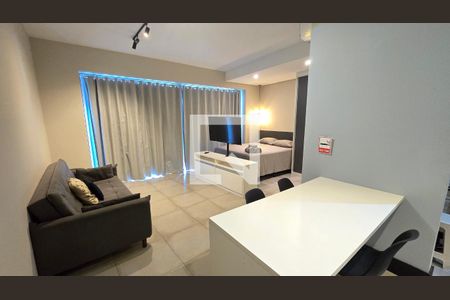 Sala de kitnet/studio para alugar com 1 quarto, 44m² em Gonzaga, Santos