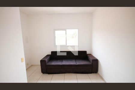 Sala de casa de condomínio para alugar com 2 quartos, 72m² em Aviação, Praia Grande