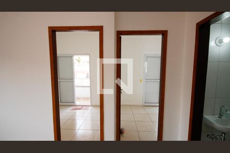 Sala de casa de condomínio para alugar com 2 quartos, 72m² em Aviação, Praia Grande