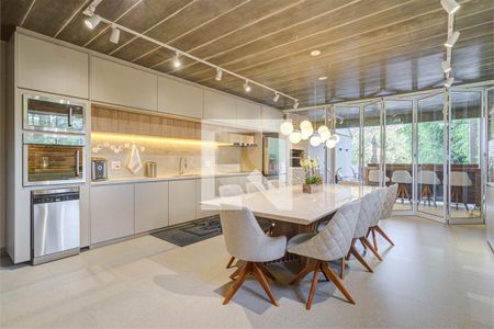 Casa à venda com 2 quartos, 281m² em Vila Anhanguera, São Paulo