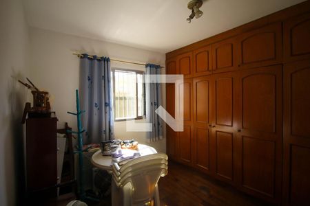 Quarto 1 de casa para alugar com 3 quartos, 250m² em Jardim Independência (são Paulo), São Paulo