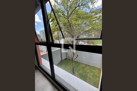 Casa de Condomínio à venda com 3 quartos, 225m² em Vila Madalena, São Paulo