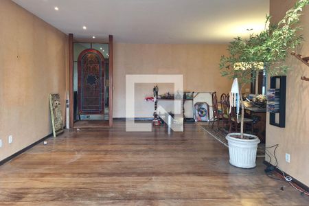 Sala de apartamento para alugar com 4 quartos, 200m² em Icaraí, Niterói