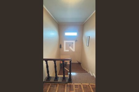 Hall Dormitorios de casa à venda com 4 quartos, 209m² em Parque Erasmo Assunção, Santo André