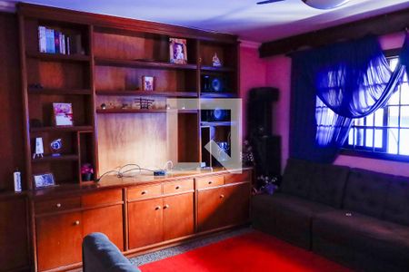 Sala de casa à venda com 4 quartos, 151m² em São Pedro, Osasco