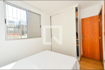 Suite 1 de apartamento para alugar com 2 quartos, 80m² em Santo Antônio, Belo Horizonte