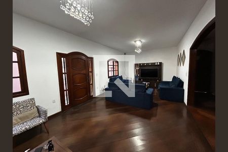 Sala de casa para alugar com 6 quartos, 500m² em Gopouva, Guarulhos