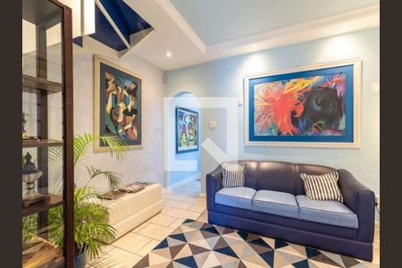 Casa à venda com 3 quartos, 220m² em Jardim Paulistano, São Paulo