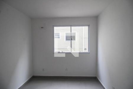 Quarto 1 de apartamento para alugar com 2 quartos, 48m² em Danon, Nova Iguaçu