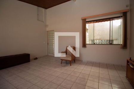 Sala 2 de casa para alugar com 6 quartos, 400m² em Qe 15, Brasília
