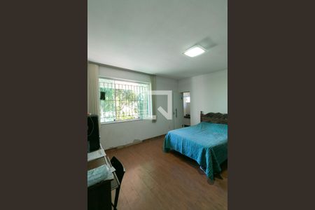 Quarto de casa à venda com 3 quartos, 379m² em Indaiá, Belo Horizonte