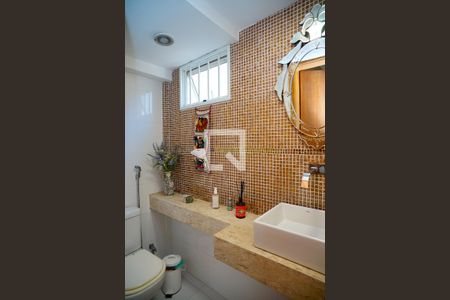Lavabo de casa para alugar com 4 quartos, 400m² em Santa Rosa, Niterói