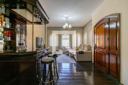 Sala de casa à venda com 5 quartos, 500m² em Vila Galvão, Guarulhos