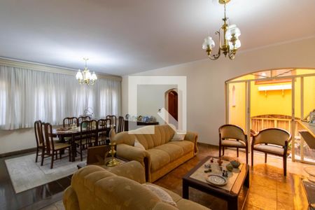 Sala de casa à venda com 5 quartos, 500m² em Vila Galvão, Guarulhos