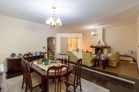 Sala de casa à venda com 5 quartos, 500m² em Vila Galvão, Guarulhos