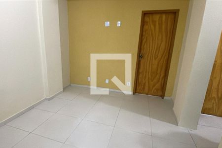Quarto de apartamento para alugar com 1 quarto, 90m² em Chacrinha, Duque de Caxias