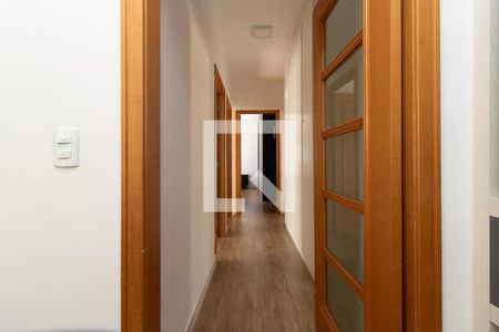 Corredor de apartamento para alugar com 4 quartos, 134m² em Juvevê, Curitiba