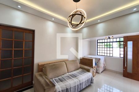 Sala de casa para alugar com 3 quartos, 116m² em Jardim Leonor, Campinas