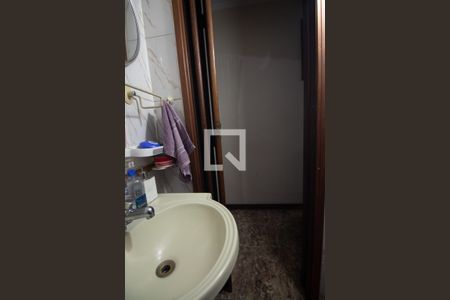 Lavabo de casa à venda com 3 quartos, 125m² em Vila Sabrina, São Paulo