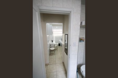 Corredor de kitnet/studio para alugar com 1 quarto, 45m² em Guilhermina, Praia Grande
