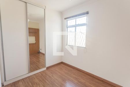 Quarto 1 de apartamento à venda com 2 quartos, 60m² em Ana Lúcia, Belo Horizonte
