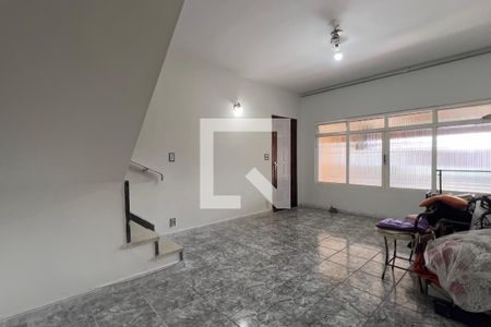 Sala de casa para alugar com 2 quartos, 125m² em Vila Camargos, Guarulhos