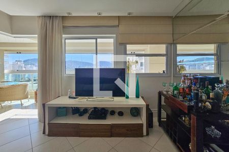 Sala de apartamento para alugar com 4 quartos, 150m² em Jardim Asturias, Guarujá