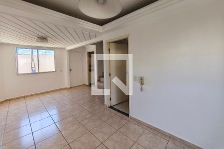 Sala de Estar de casa de condomínio à venda com 3 quartos, 90m² em Parque Beatriz, Campinas
