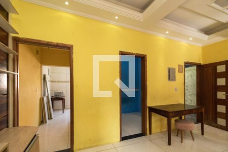 Sala de casa para alugar com 3 quartos, 93m² em Parque dos Bancarios, São Paulo